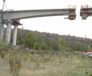1200px-Weidatalbruecke3_2005-11-02